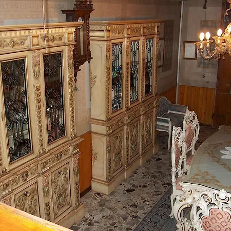 Bed & Breakfast Privacy *